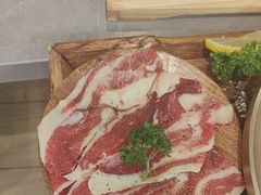 -轻烧烤肉(光谷步行街店)