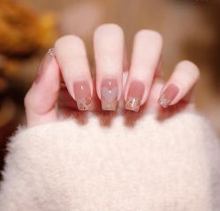 -苏彩·皮肤管理美甲美睫