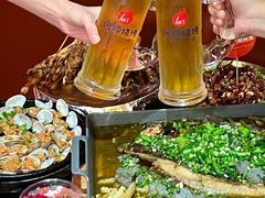 -何师烧烤Pro ·江湖川菜·小龙虾·精酿(太古里旗舰店)