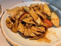 油焖野山笋-翡翠江南(国贸商城店)