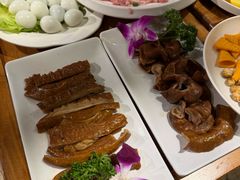 -城墙拐拐火锅(三峡广场黑金冠店)