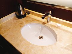 -铂逸梦秦酒店(横店梦幻谷店)