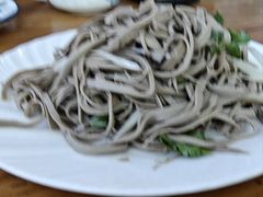 -溢心园香河肉饼总店