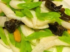-九转小磨·非遗东北菜(群力店)