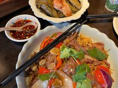 -大头虾越式风味餐厅(光明广场店)