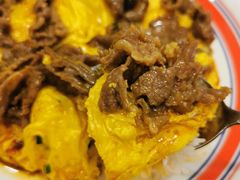 牛肉滑蛋饭-有章牛杂(石厦店)