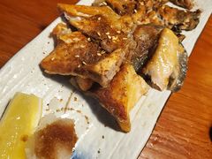 盐烤三文鱼皮-鳗鱼家·深夜食堂(军博店)