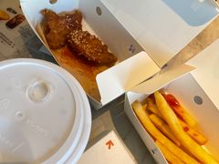 -必胜客(尹山湖歌林公园店)