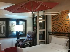 -喜鹊愉家酒店(郑州曼哈顿博览中心地铁站店)