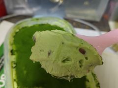 -蜜蜂小象·榴莲千层蛋糕(时代汇11栋店)
