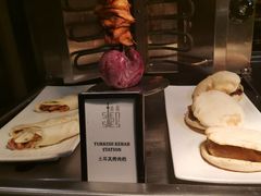 -广州万富希尔顿酒店·感趣自助餐厅·金秋蟹宴生蚝海鲜刺身