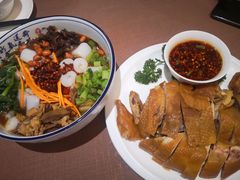 -湖泉水云间餐厅·弥勒地道菜(B座店)