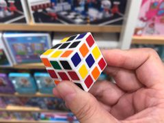 -名创优品(江南新地店)