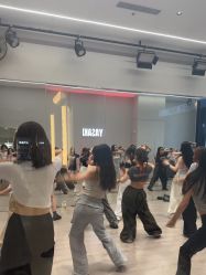 -YASAKI国际舞蹈中心