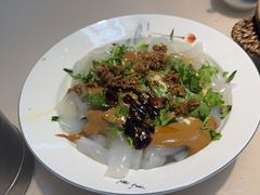 -老码头黑皮肘子锅包肉(赣水路店)