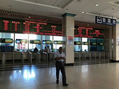 -凯旋公路客运站