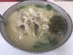 -明呈黄鱼面馆(斜土路店)
