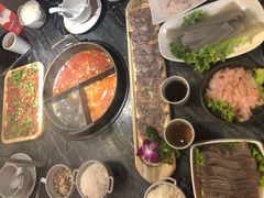 -热火朝天鲜切牛肉火锅(南强街巷店)