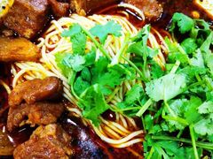 -叶伟胡辣壳面(两路口店)