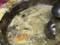 -墨脱石锅椰子鸡•海鲜糟粕醋(榆亚路店)
