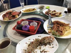 -量贩海鲜餐厅