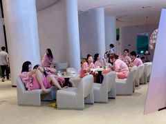 -涨巢·潮玩水疗局