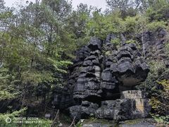 -梭布垭石林景区