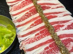 -臻牛烤肉
