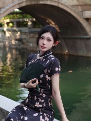 -一揽芳华汉服旗袍体验馆(拙政园店)