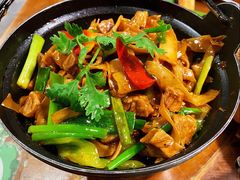 野生菌焖牛肉块-雀舞云南菜(天津天河城购物中心店)