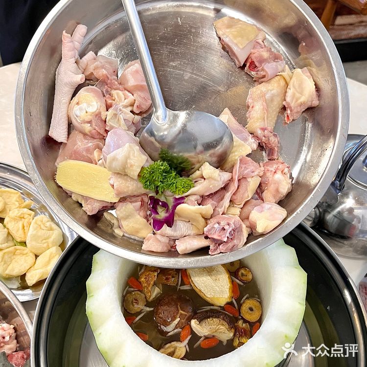 秋冬来上一口得多幸福啊!还得是冬瓜盅👍🏻