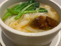 老火牛腩汤米粉-希尔顿酒店-豫园中餐厅