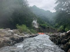 -藏龙百瀑漂流