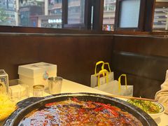 -卤校长老火锅(杨家坪直营店)