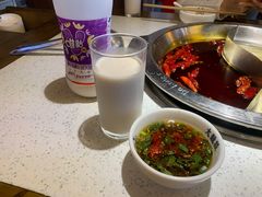 油碟-DaLongYi Hotpot - 大龙燚火锅 - 地道四川老火锅
