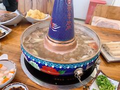 -毛辣果·贵州红酸汤牛肉火锅(西单店)