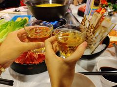 -鲜入围煮花胶鸡海鲜火锅