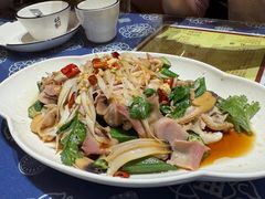 天鹅蛋拌秋葵-旺角小渔村·海肠捞饭开创者(二马路店)