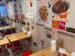 -柳州肥姨妈大骨螺蛳粉(东靖路店)