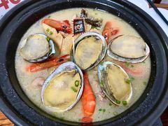鲍鱼文昌鸡煲-琼大师东方烤乳猪(亚特兰蒂斯店)