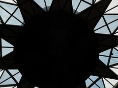 -上海滴水湖皇冠假日酒店