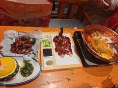 -老滇山寨•云南特色菜•地方菜•民族风情歌舞表演(金碧店)