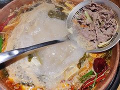 -洱火云南酸菜牛肉火锅(石景山当代商城店)