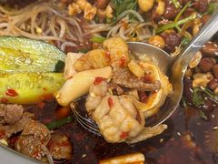 -周良天山牛杂城(天山路总店)