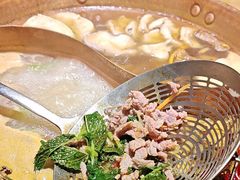 -洱火云南酸菜牛肉火锅(石景山当代商城店)