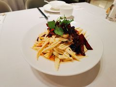 腐竹炝蘑菇-新吉士·上海菜(浦东LCM置汇旭辉店)