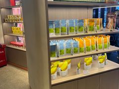 -奈雪的茶(湖滨银泰in77C区PRO店)