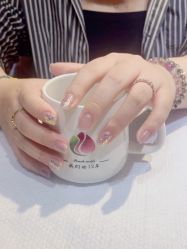 -桃色美甲沙龙