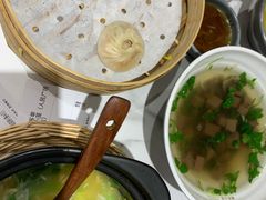 -馋三尺蟹粉小笼(人民广场店)