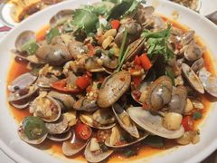 -三叔特色自贡菜(中海国际店)